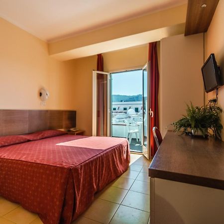 Hotel D'Amato เปสคีชี ภายนอก รูปภาพ