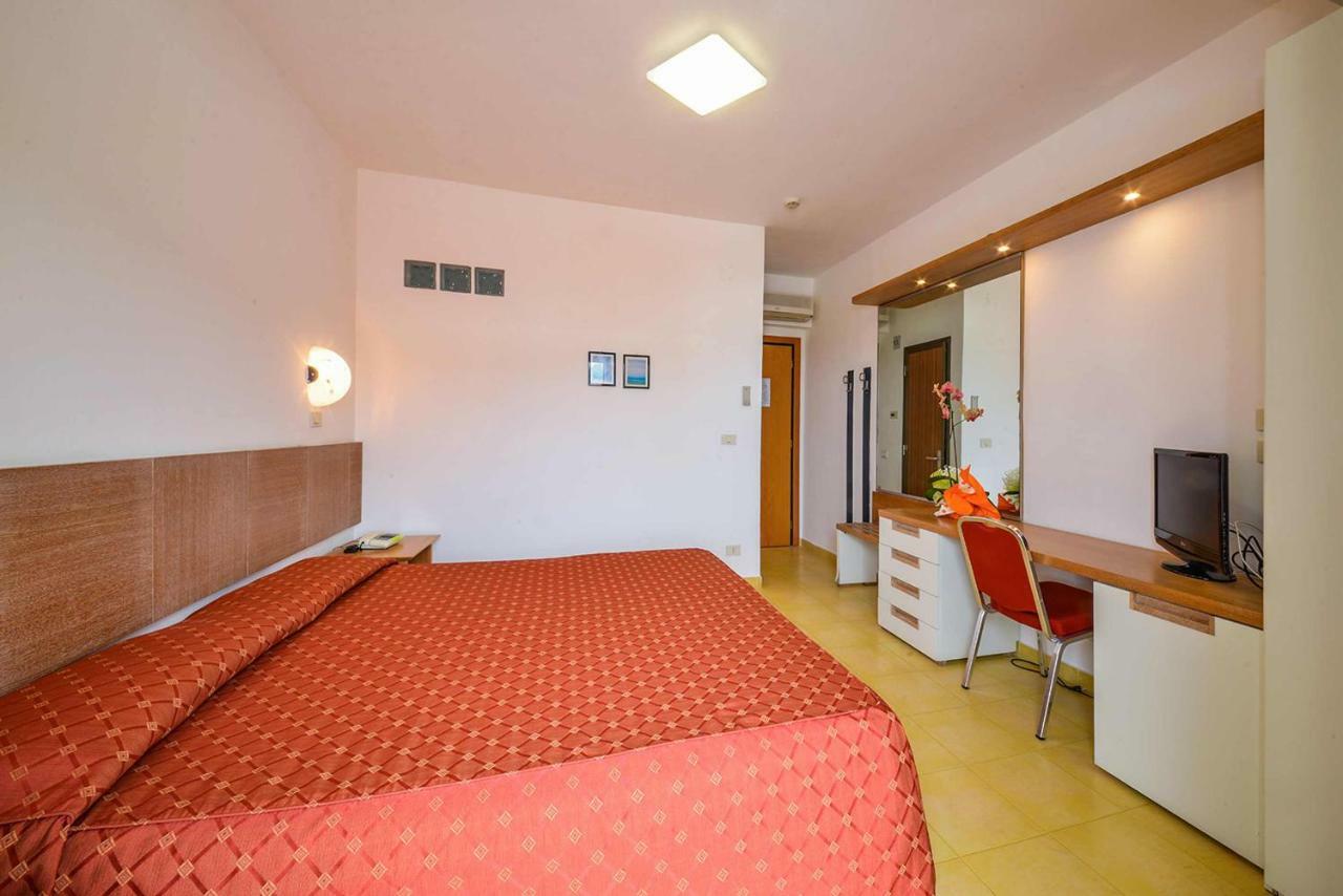 Hotel D'Amato เปสคีชี ภายนอก รูปภาพ